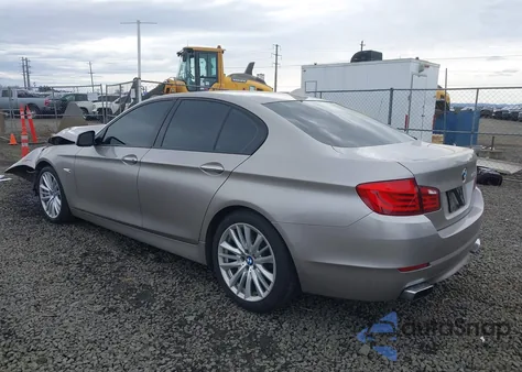 2011 BMW 5 Series 550I z USA, uszkodzony, nr VIN WBAFR9C5XBC618176